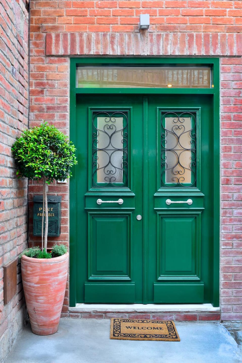 Facade/entrance, Facade/entrance
