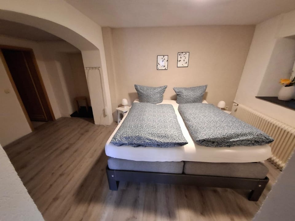 Game Room, Bedroom