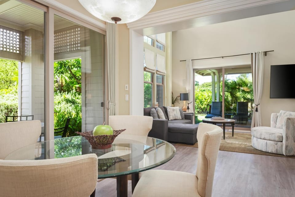 Palm Leaf House in Puako