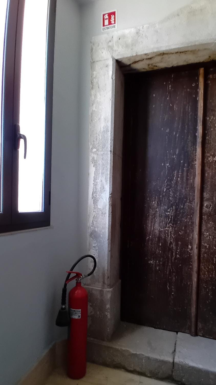 Facade/entrance, Internal: Not applicable to any particular room