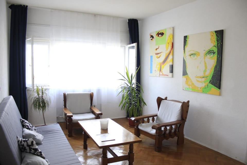 Apartment with 3 rooms in the city center Apartment in Bucharest