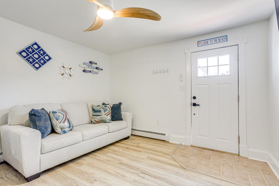Walk to Beach: Somers Point Apartment! Apartment in Somers Point