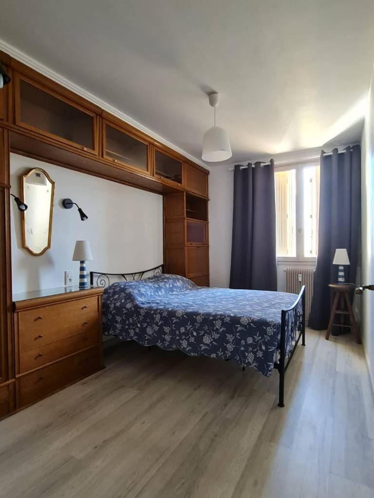 Les Lauriers Apartment in Saint-Raphael