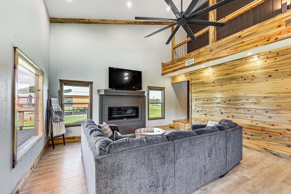 Family Tradition Glenwood Cabin with River Access! Cabin in Glenwood