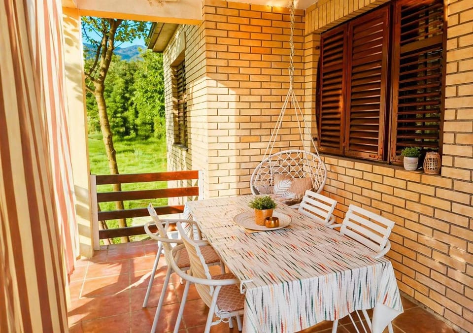 Balcony/Terrace, Balcony/Terrace, Dining area