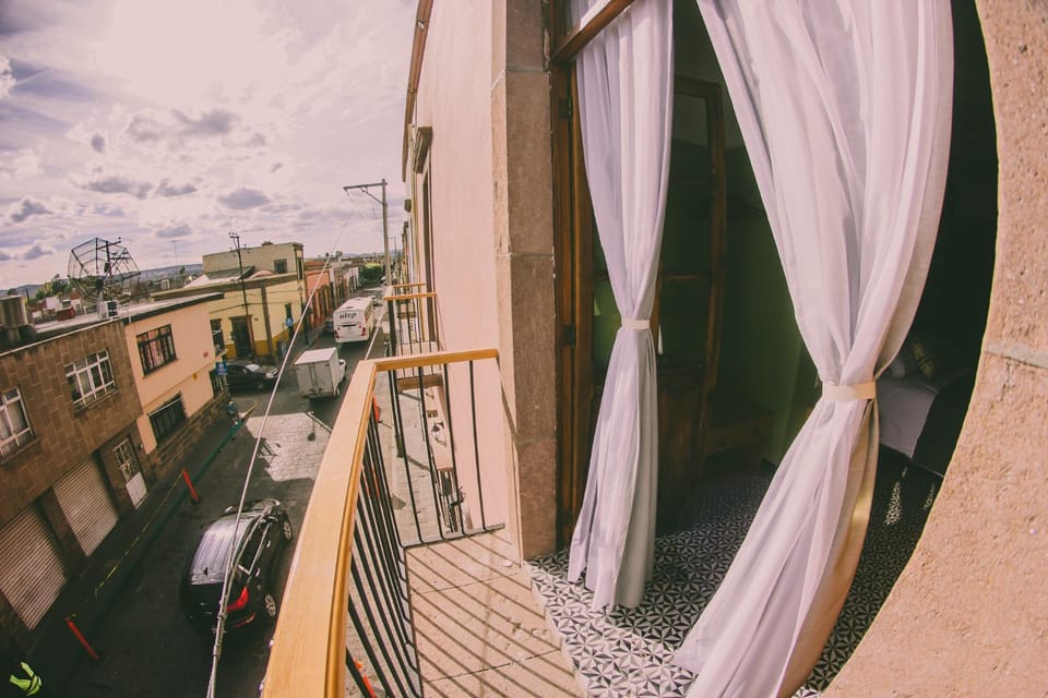 Property building, View (from property/room), Balcony/Terrace, City view, Garden view, Landmark view, Quiet street view