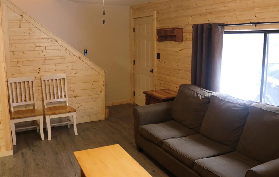 Day, Living room, Seating area, furniture