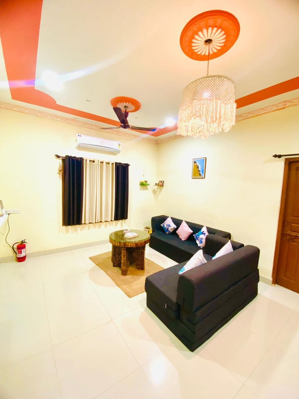 Living room, Seating area