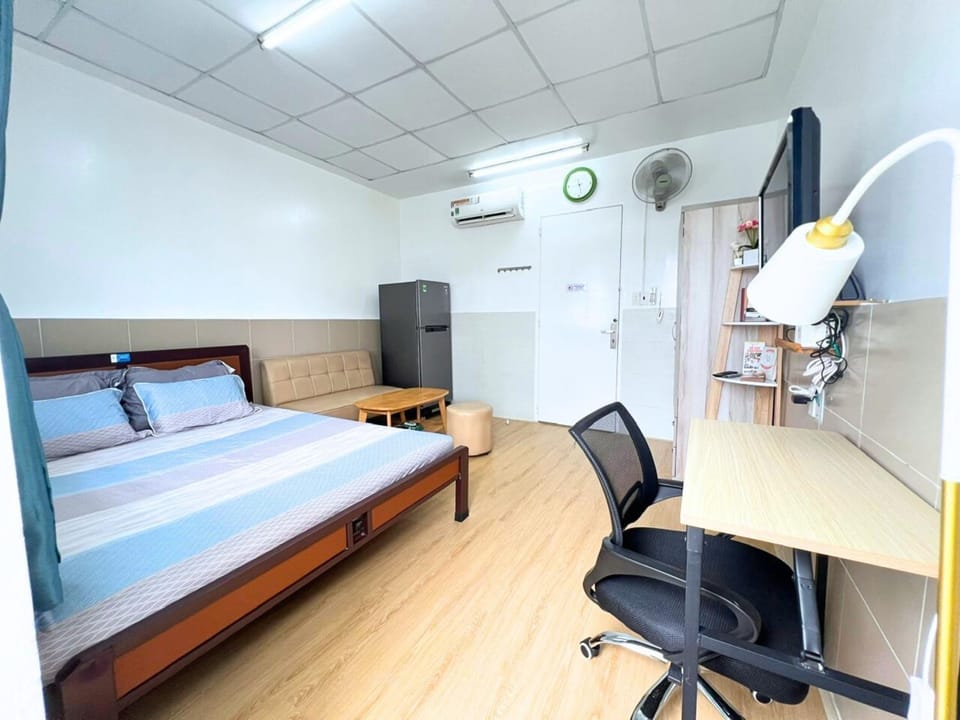 Bed, TV and multimedia, Photo of the whole room, Bedroom, air conditioner