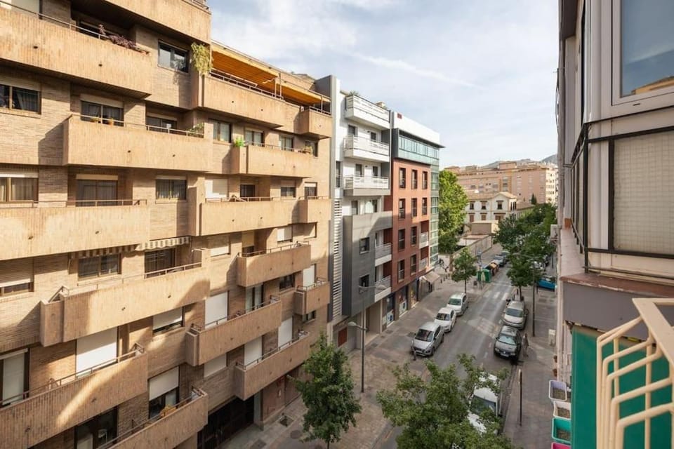 PUSHE Granada Plaza Menorca Art & Tradition Apartment in Granada