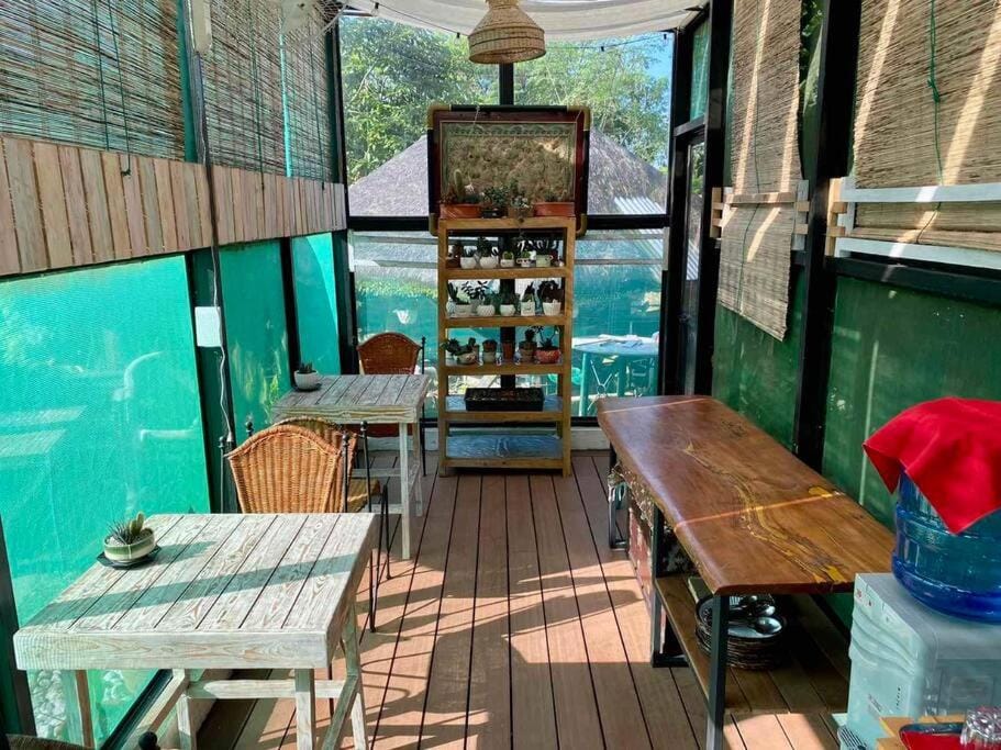 Seating area