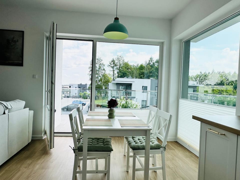 Balcony/Terrace, Kitchen or kitchenette, Dining area