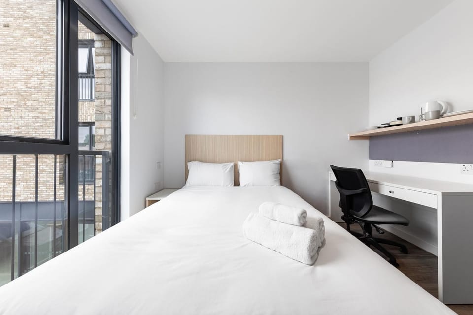 Budget-Friendly Ensuite Room In Southeast London Inn in London Borough of Lewisham