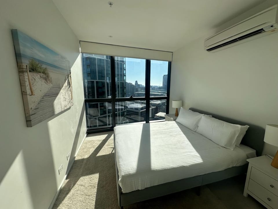 Wyndel Apartments Two Bedroom Mel883Col2610N Apartment in Melbourne