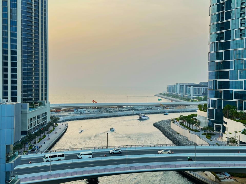 Day, Neighbourhood, Natural landscape, Bird's eye view, Beach, City view, Lake view, River view, Sea view