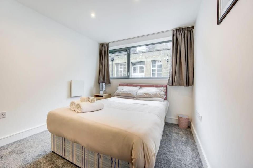 London Bridge Tower Bridge Borough Market Apartment in London Borough of Southwark