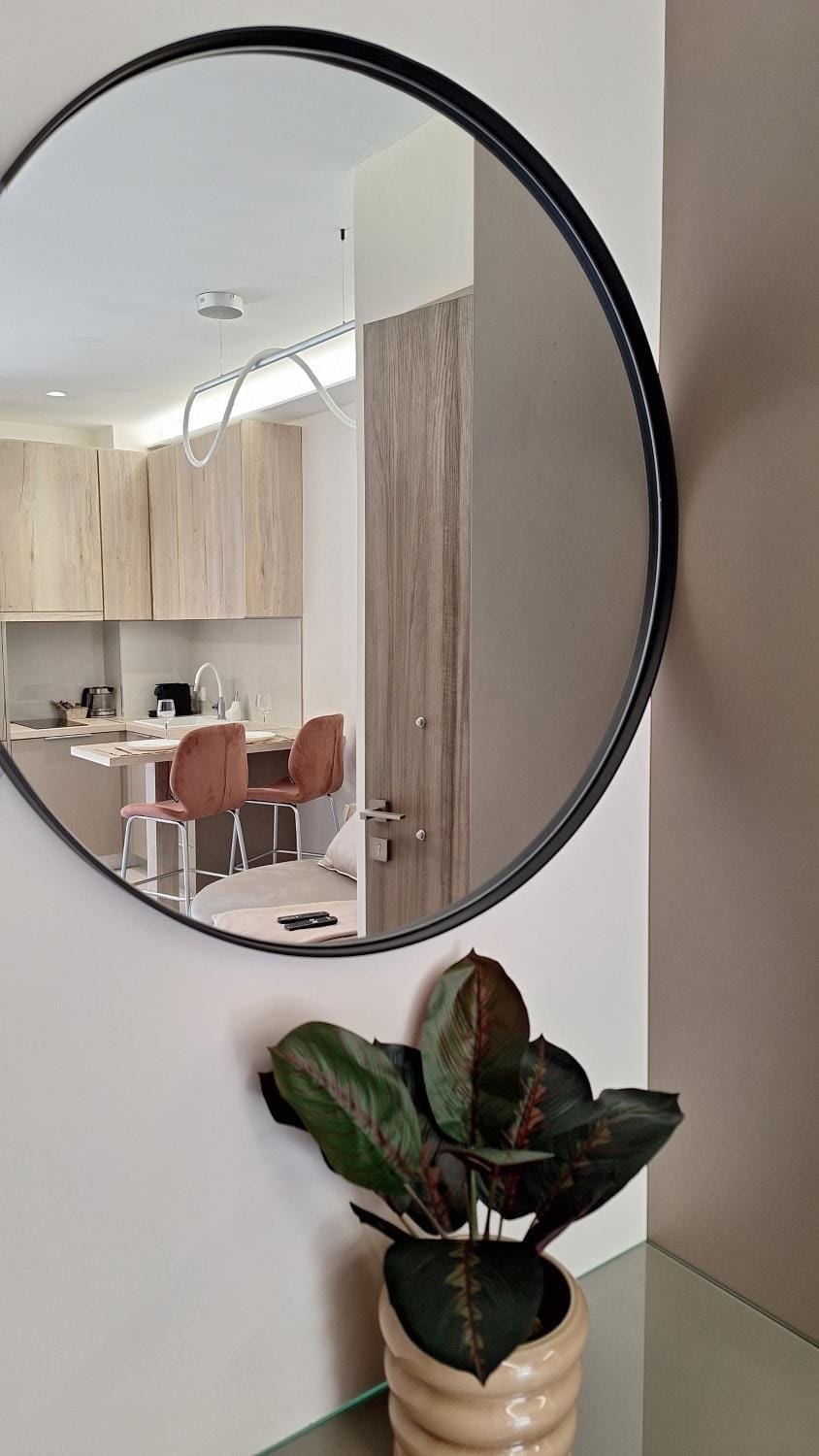 Kitchen or kitchenette, Living room