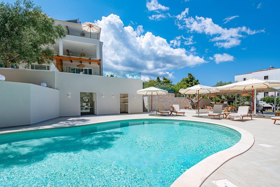 Property building, Swimming pool