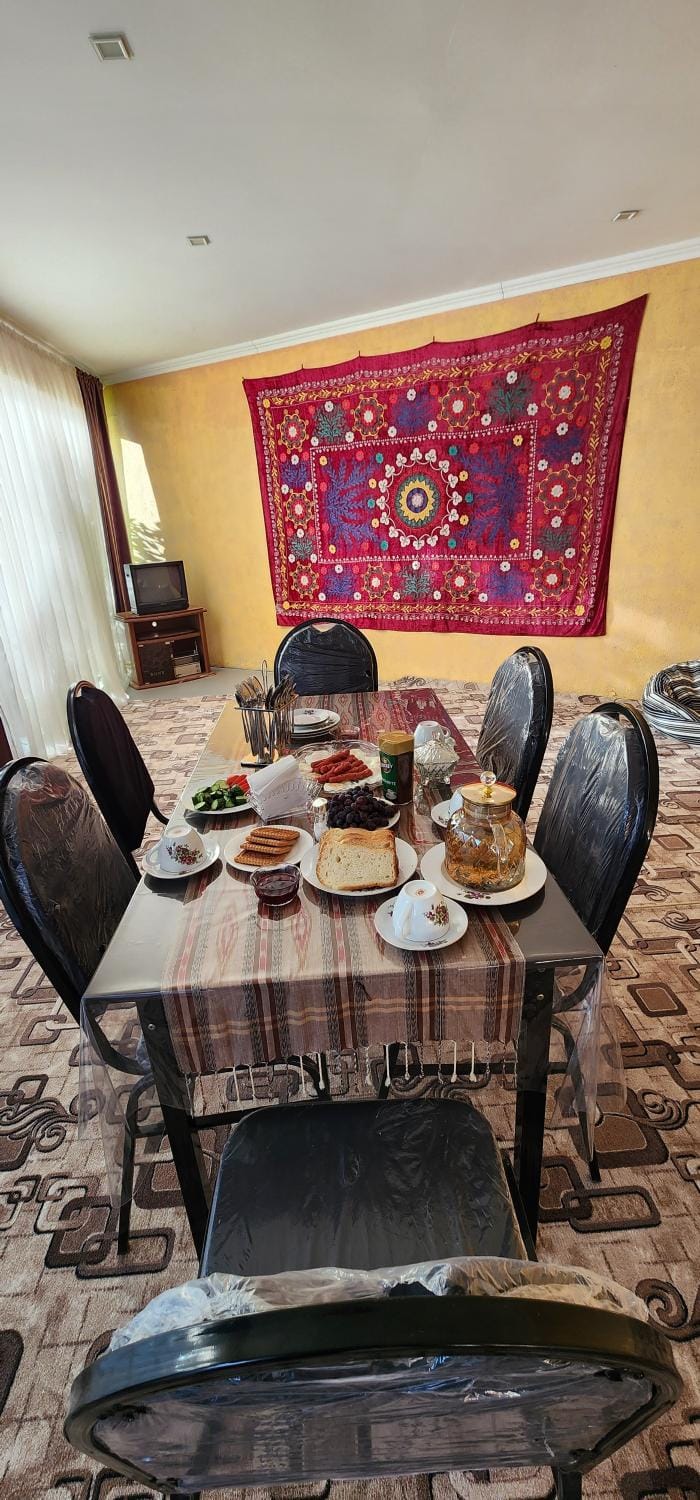 Sim-Sim Hostel, Tours & Transport Bed and Breakfast in Europe