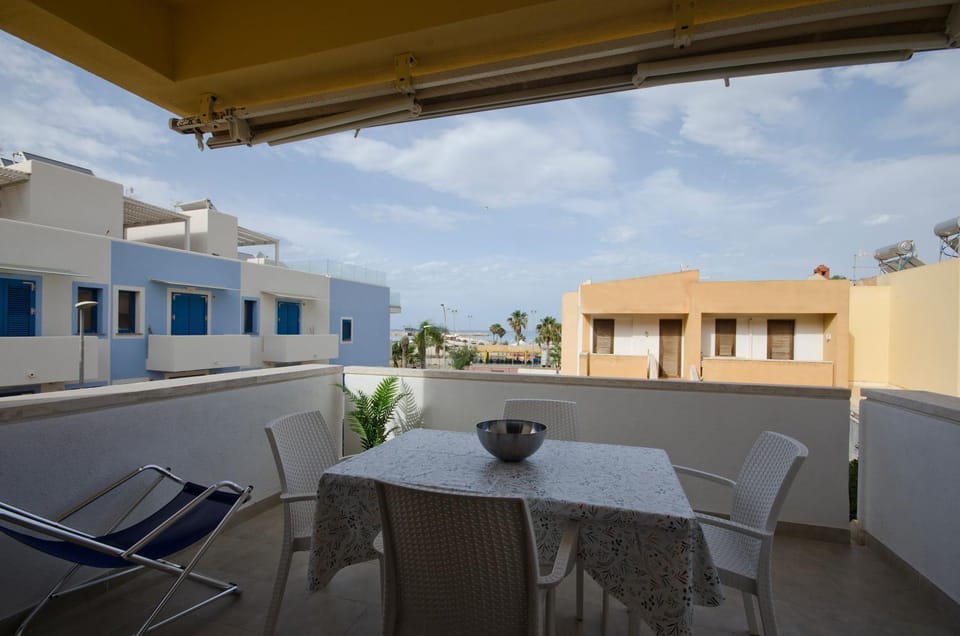 Mare Fuori Suite Apartment in San Vito Lo Capo