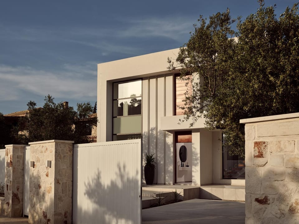 Property building, Facade/entrance, Day, Garden