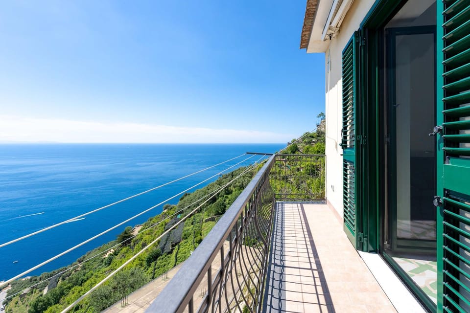 Natural landscape, View (from property/room), Balcony/Terrace, Quiet street view
