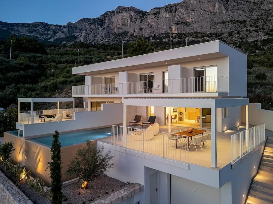 Villa Ester - Stunning View ! - Makarska Exklusiv Villa in Split-Dalmatia County
