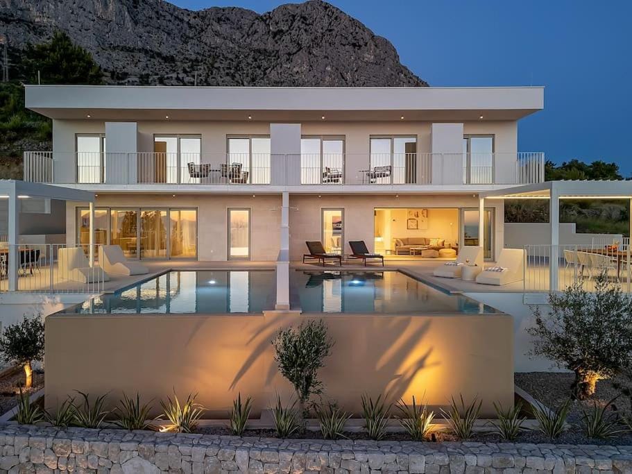 Villa Ester - Stunning View ! - Makarska Exklusiv Villa in Split-Dalmatia County