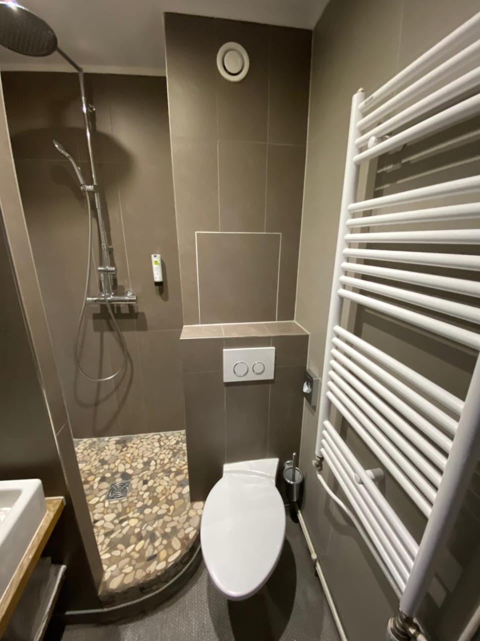 Shower, Toilet, Bathroom, internet