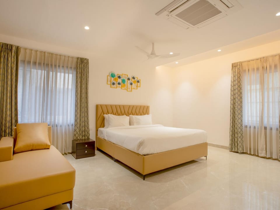 Bed, Photo of the whole room, Bedroom, air conditioner