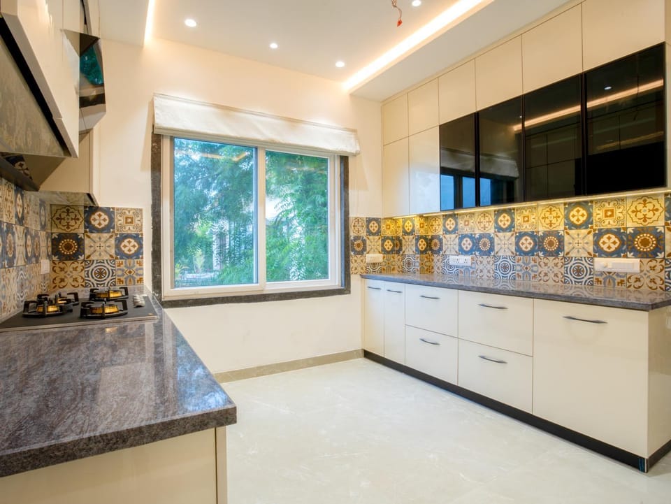 Kitchen or kitchenette, Kitchen or kitchenette, stove