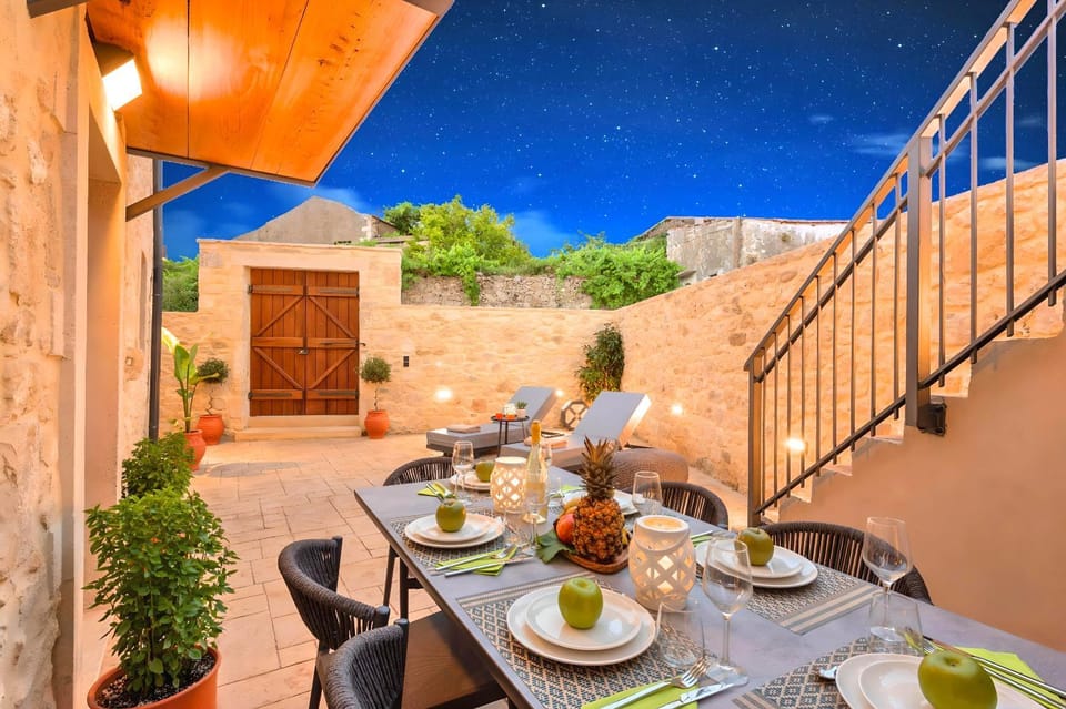 Patio, Day, View (from property/room), Balcony/Terrace, Seating area, Dining area