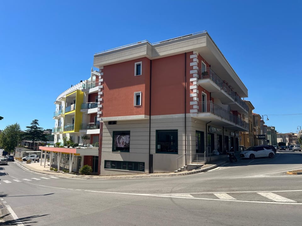 Property building, Neighbourhood, Street view, Parking