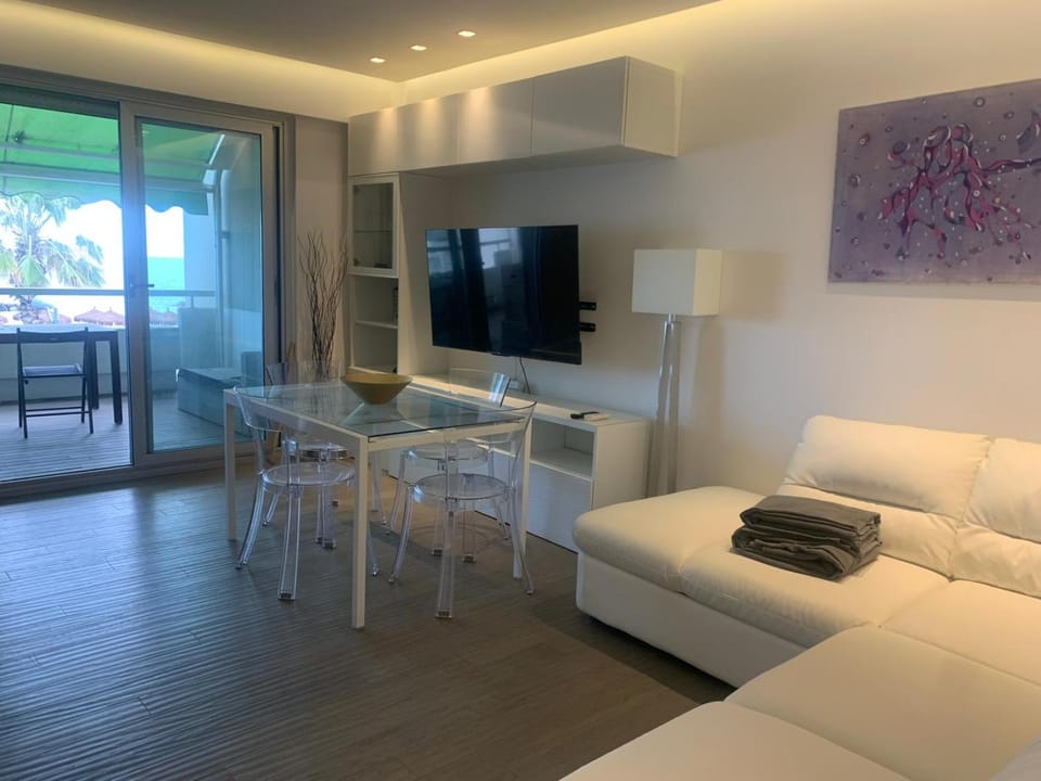 FronteMare Luxury Apartment in Montesilvano