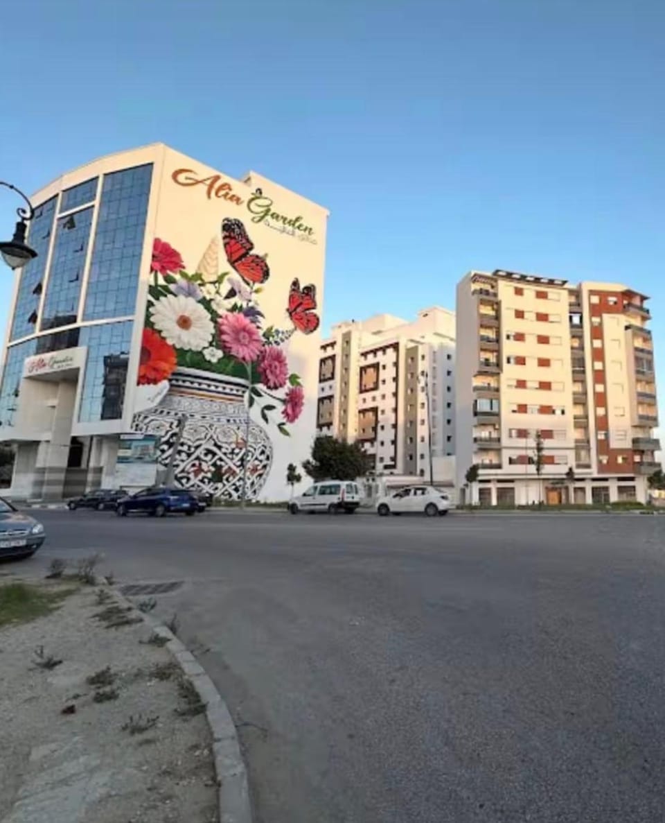Appartement au rez de chaussée avec Wifi et propreté garantie Apartment in Tangier