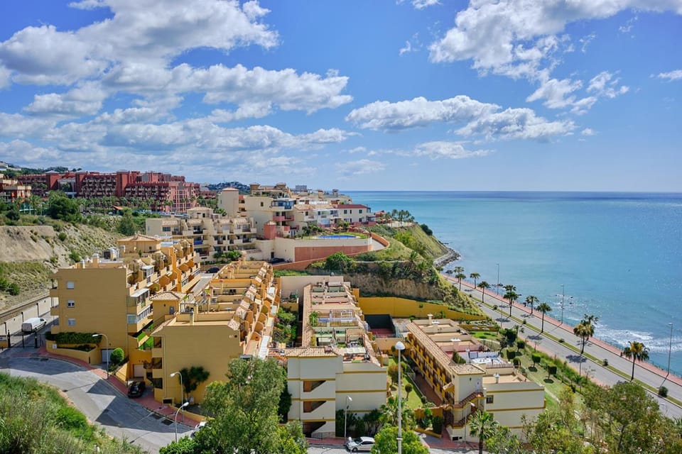 Nearby landmark, Day, Neighbourhood, Natural landscape, Beach, City view, Sea view, Location