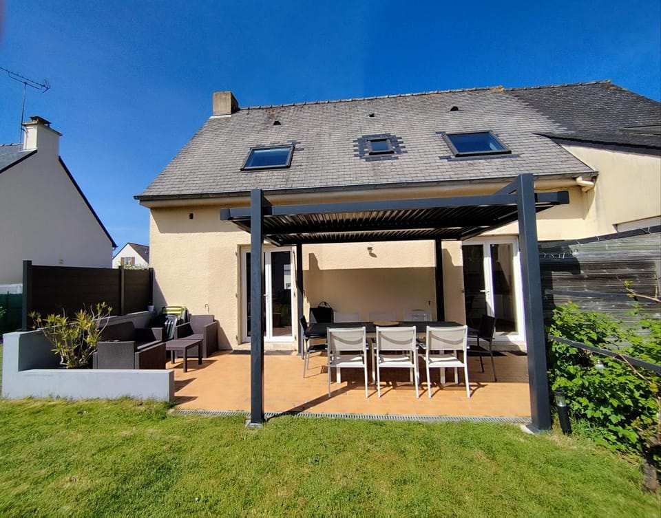 Patio, Garden view