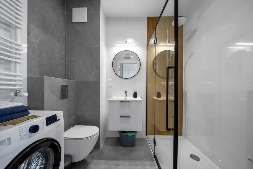 Shower, Toilet, Bathroom, washing machine