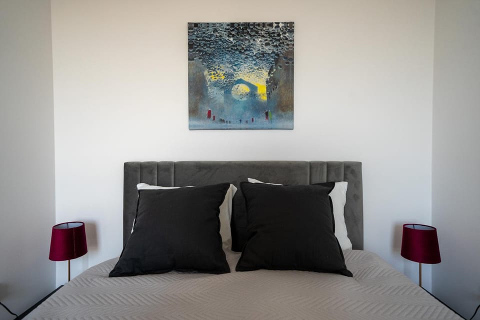 Bed, Decorative detail, Bedroom