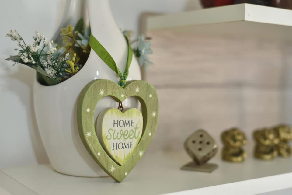 Decorative detail, Text overlay