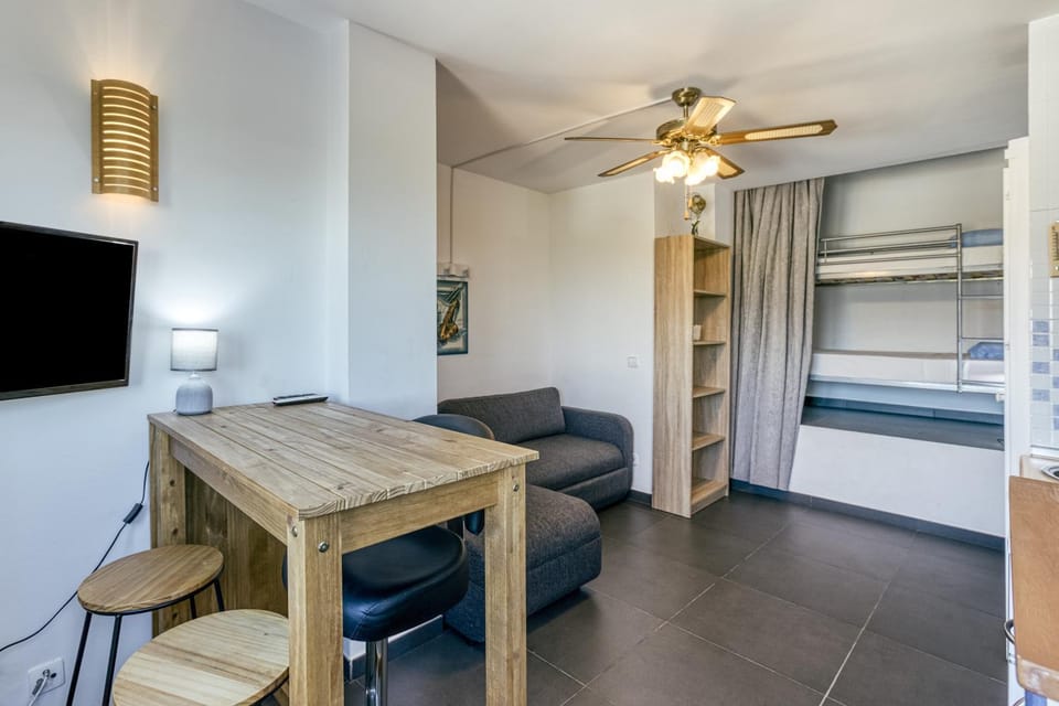 Property building, Living room