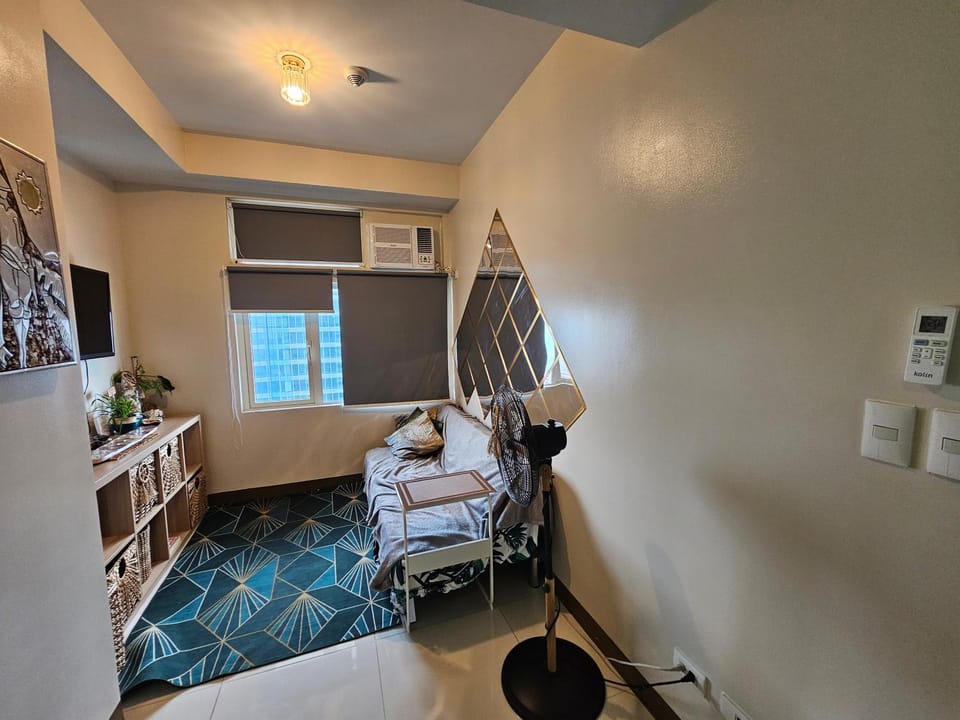 40th floor Penthouse Apartment with Great View Apartment in Pasay