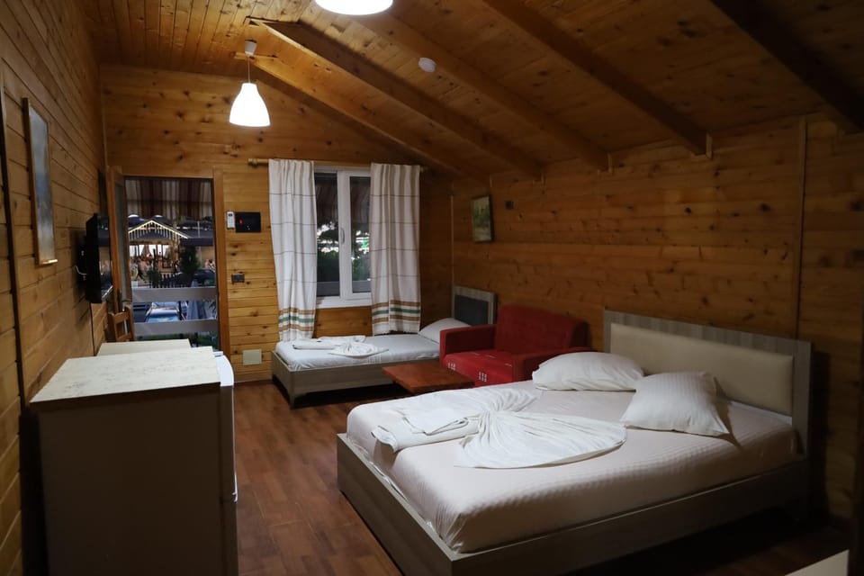 Bujtina e Zefit House in Europe