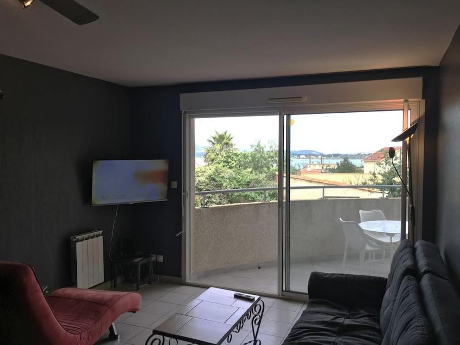 Appartement T3 avec 2 chambres et grand balcon Apartment in Occitanie