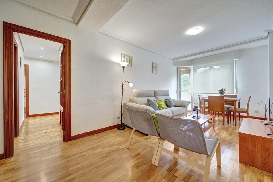 Living room, Photo of the whole room, Seating area, Dining area