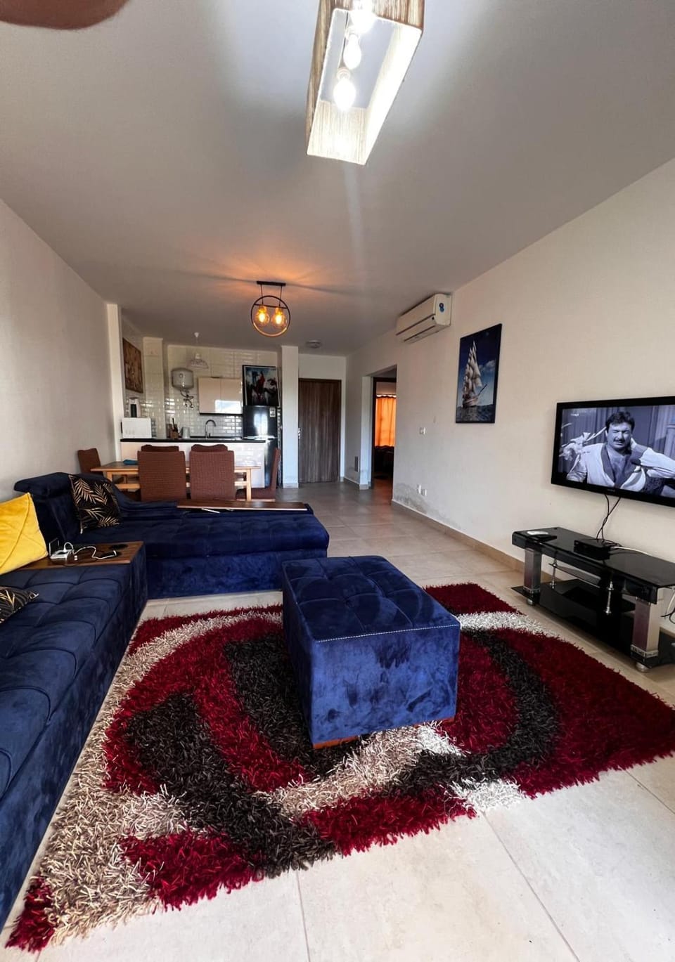 Communal lounge/ TV room, Living room, Dining area