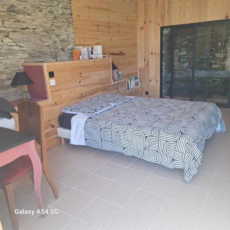 Au Grand Mûrier Apartment in Occitanie