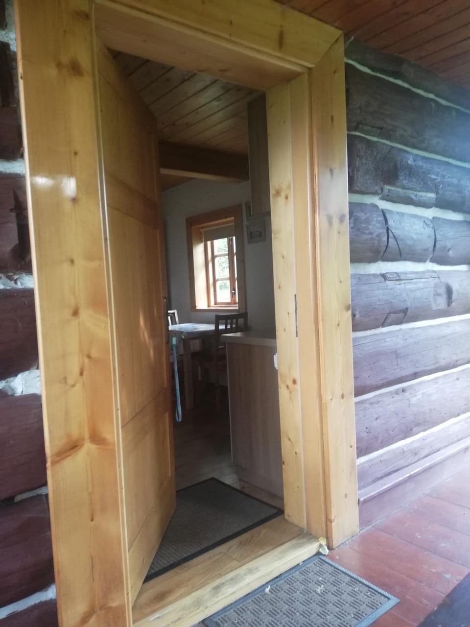 Chatka Na Rozdrożu House in Lesser Poland Voivodeship