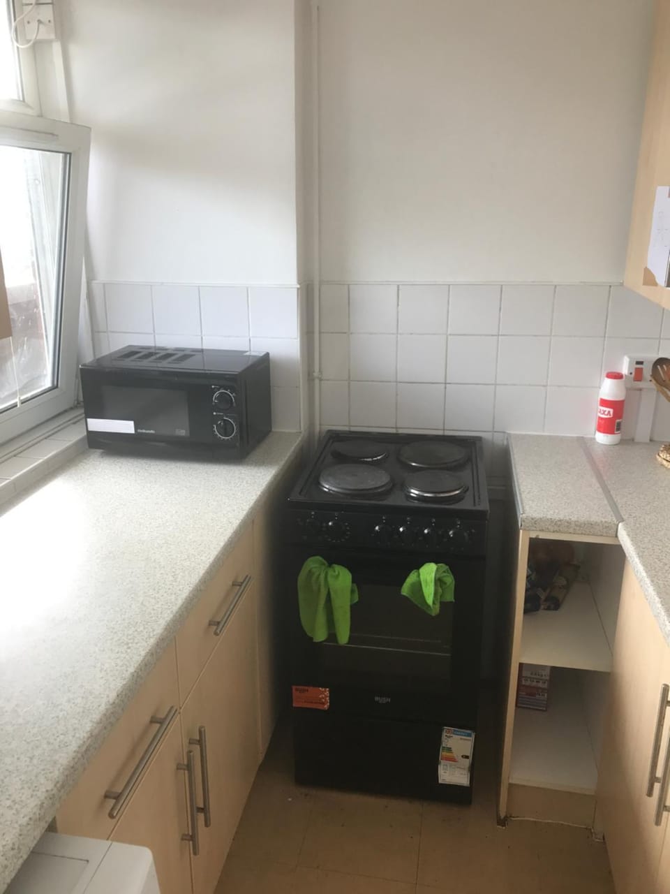 Kitchen or kitchenette, oven, stove