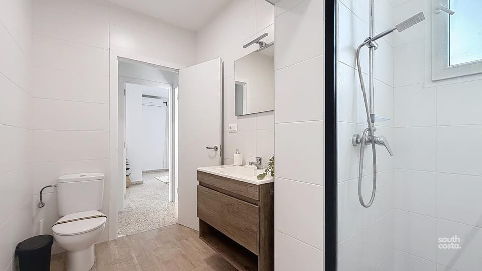 Shower, Bathroom, towels